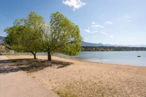 shutterstock 1103294177 James Chabot Park
