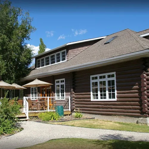 invpan pynelogs art gallery 500x