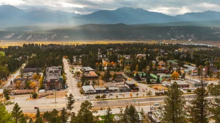 Radium Hot Springs